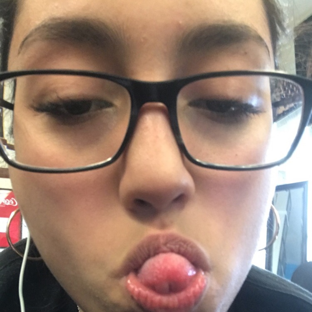 Meet your Posher, Perla